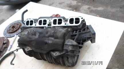 Впускной коллектор Тойота Авенсис т25 т22 1AZ 2.0