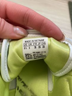Кроссовки Adidas в хорошем состоянии