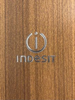 Холодильник indesit