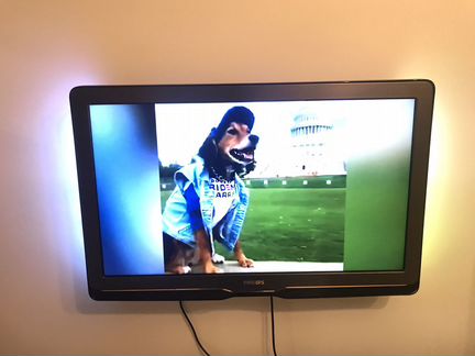 ЖК Телевизор 32’ Philips 32PFL9604 Ambilight
