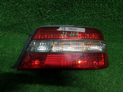 Фонарь задний правый Toyota Chaser JZX101