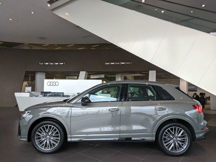 Audi Q3 2.0 AMT, 2020