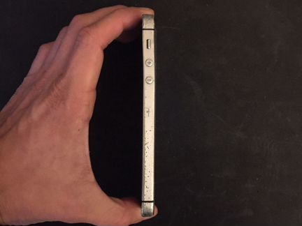 Телефон iPhone 5 s