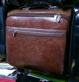 Новый чемодан кейс пилот Impreza