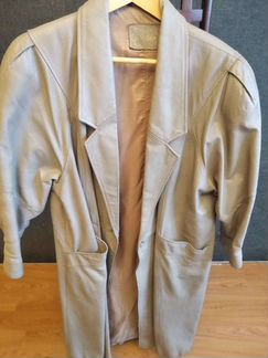 Кожаное женское полупальто