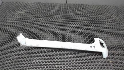 Молдинг (накладка кузовная), Стекла лобового левое