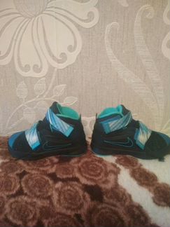 Кроссовки найк (Nike)