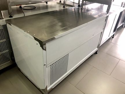 Холодильный прилавок