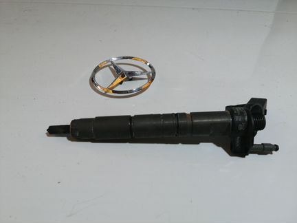 Топливная форсунка дизель Mercedes OM642.826