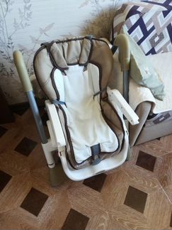 Стул и стол для кормления