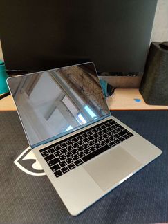 MacBook Pro 13 2019 Touch Bar, 4 порта Thunderbolt