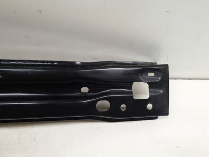 Усилитель бампера передний Toyota Camry V70 2018