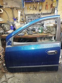Передняя левая дверь Nissan Almera Tino