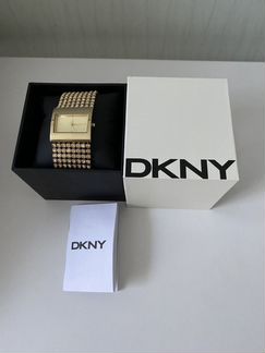 Часы dkny