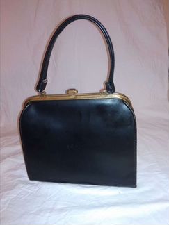 Дамская сумочка в стиле ретро