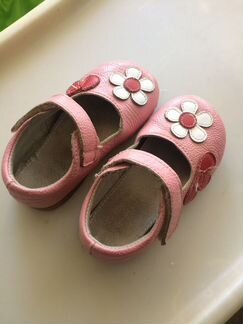 Туфли для девочки 25р