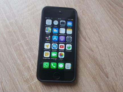 iPhone SE 16g