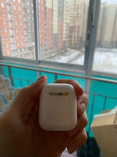 Наушники AirPods