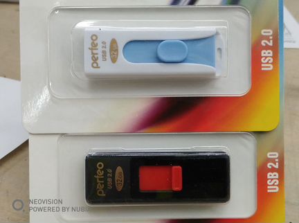 Флэшки черная и белая PF-S01W032 USB Drive 32gb