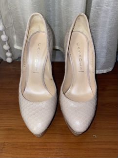 Туфли casadei 37 бежевые
