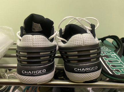 Under Armour 42-43