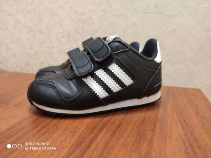 Кроссовки adidas