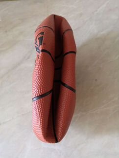 Баскетбольный мяч