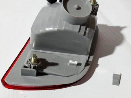 Отражатель бампера задний левый Land Cruiser 200