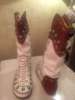 Сапожки, ботинки, конверсы женские