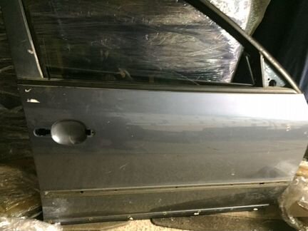 Дверь передняя правая серая Skoda Superb 1