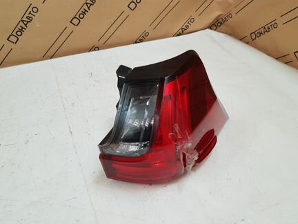 Фонарь правый Lexus Lx 3