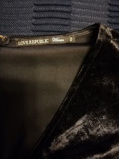 Платье под бархат Love Republic