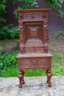 Комод антикварный.Франция