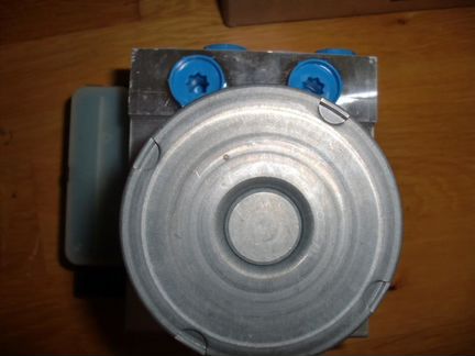 Блок абс(ABS) ауди(audi) 8k0614517bd для А4, А5