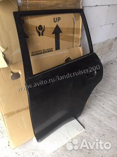 Задняя левая дверь Land Cruiser 200 2007-12