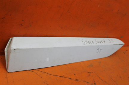 Накладка двери задняя правая Skoda Superb 3