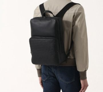 Рюкзак bottega veneta intrecciato черный