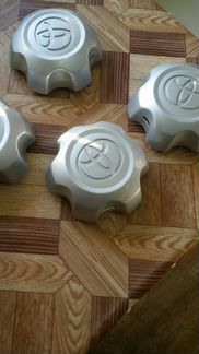 Оригинальные колпаки Toyota