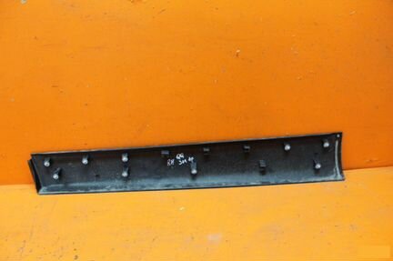 Накладка двери передняя правая Nissan Qashqai 2