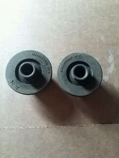 Уплотнительные резинки на радиатор ож Toyota Camry