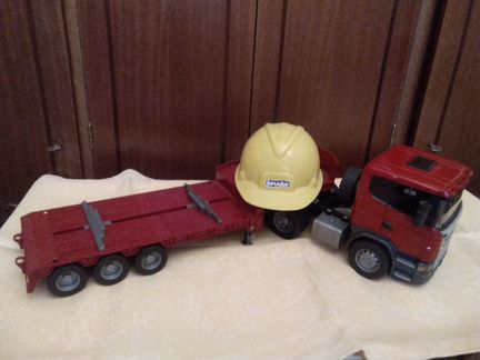 Тягач scania Bruder