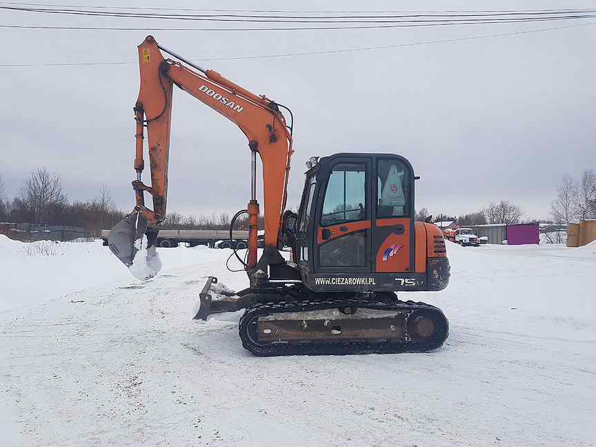 Экскаваторщики казани. Doosan Solar 470. Аренда экскаватора Казань.