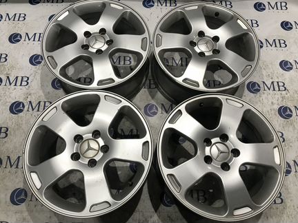 Комплект литых дисков R17 Mercedes
