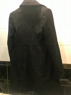 Чёрное полупальто