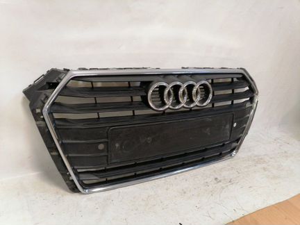 Решетка радиатора передняя Audi A4 B9 2014-2020
