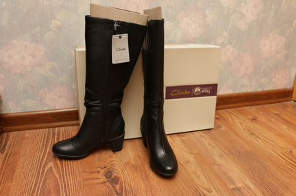 Сапоги новые Clarks модель Lucette Аngel