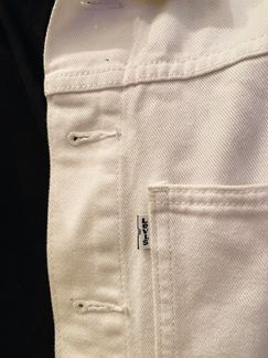 Джинсовая куртка levis