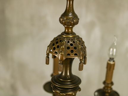 Старинная люстра