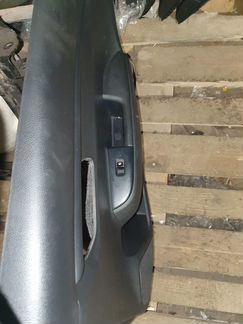 Кио Рио 4 обшивка двери правая