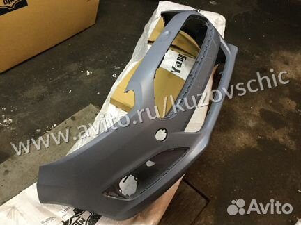 Бампер передний Форд Фиеста 2012 г - далее